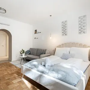 D71 - Cozy Suite, Location By Bqa , Budapest Hungary