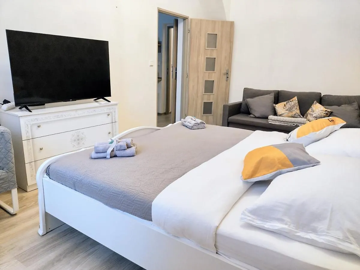 Appartamento Viaducto De Karlin - Aparment Praga